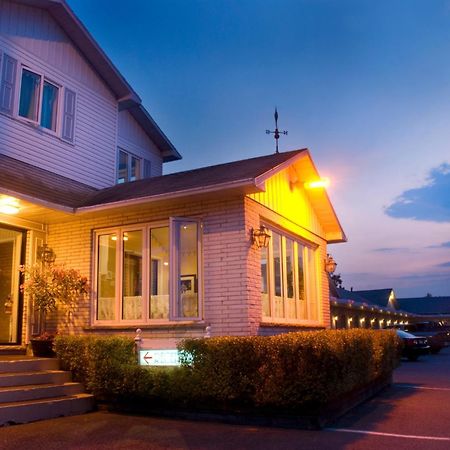 Motel Belle Riviere Сен-Жан-сюр-Ришельо Екстериор снимка