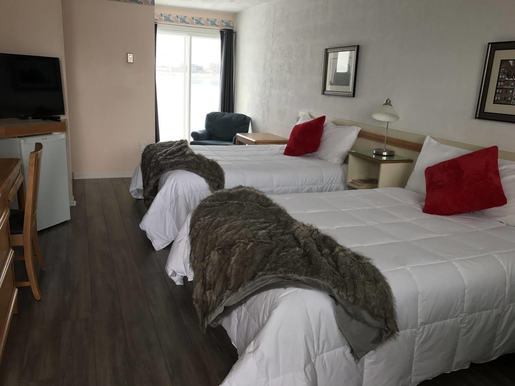 Motel Belle Riviere Сен-Жан-сюр-Ришельо Екстериор снимка