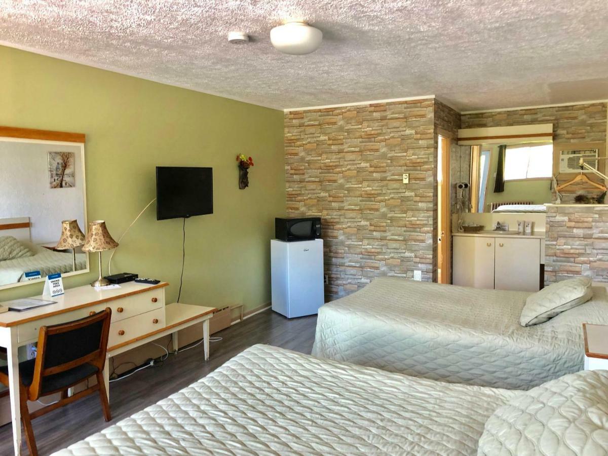 Motel Belle Riviere Сен-Жан-сюр-Ришельо Екстериор снимка